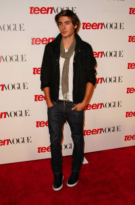 Zac Efron pic #109506