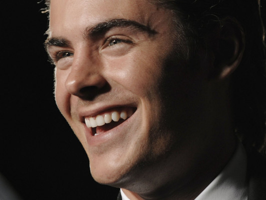 Zac Efron pic #346018