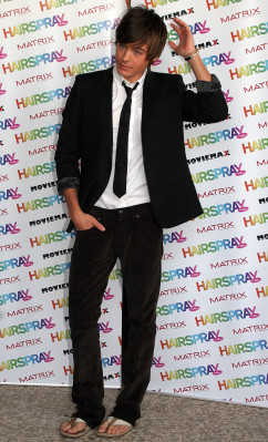 photo 7 in Zac Efron gallery [id137832] 2009-03-10 00:00:00