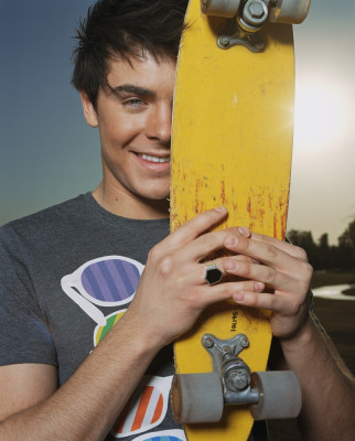 Zac Efron pic #132715