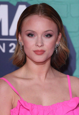 Zara Larsson pic #979799