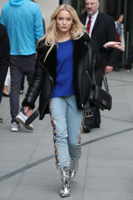 Zara Larsson pic #917338