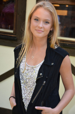 Zara Larsson pic #898018