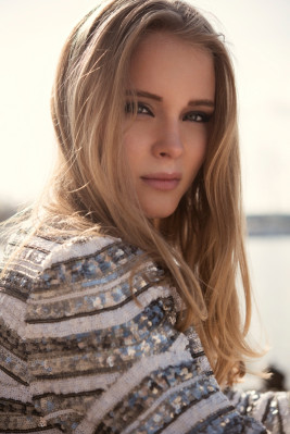 Zara Larsson pic #898022