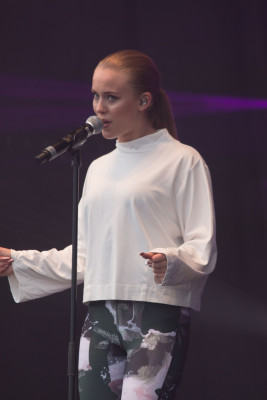 Zara Larsson pic #953864