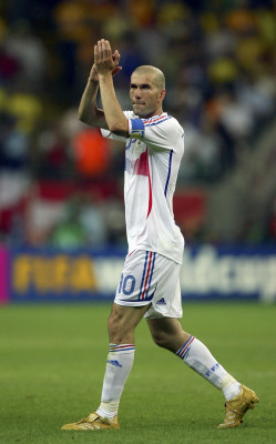 photo 24 in Zinedine Zidane gallery [id61610] -0001-11-30 00:00:00