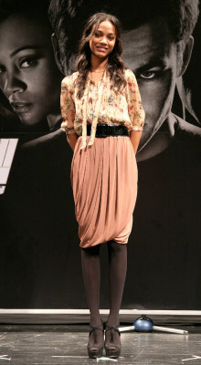 Zoe Saldana pic #236110