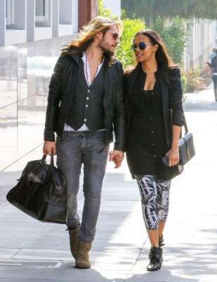 Zoe Saldana pic #764513