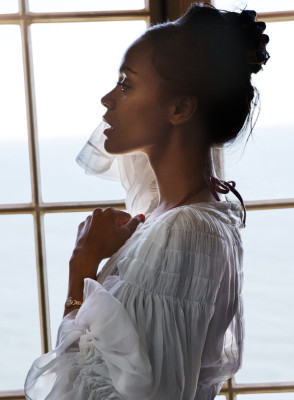 Zoe Saldana pic #781334