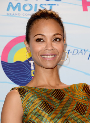 Zoe Saldana pic #517405