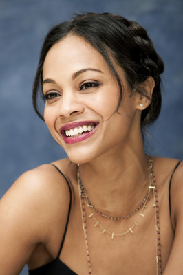 Zoe Saldana pic #394354