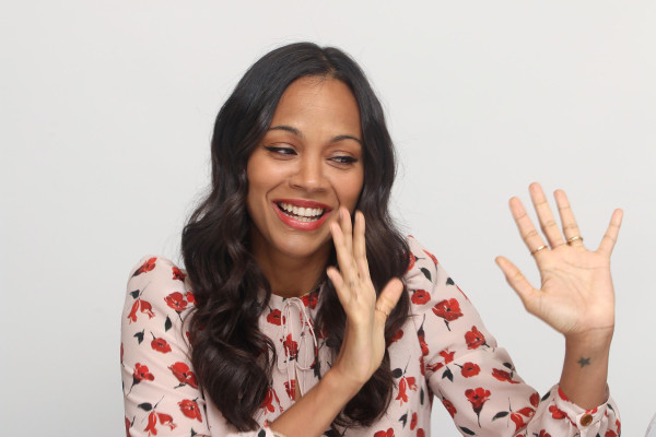 Zoe Saldana pic #781396