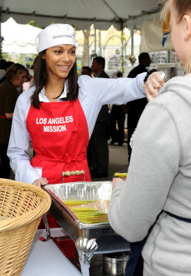 Zoe Saldana pic #372781