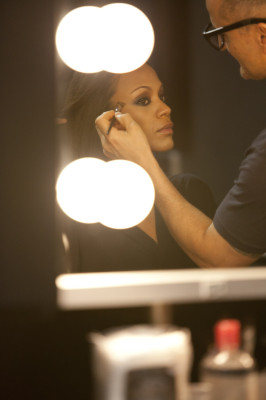 Zoe Saldana pic #299290