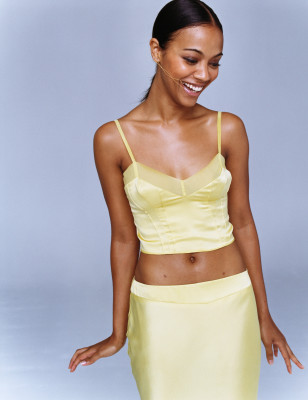 Zoe Saldana pic #226439