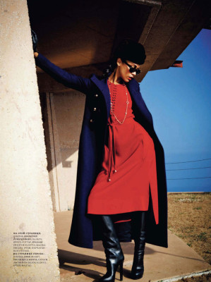 Zoe Saldana pic #390581