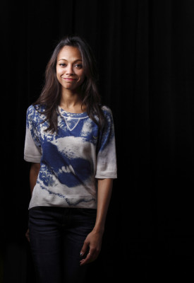 Zoe Saldana pic #442132