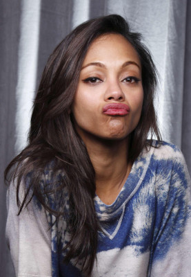 Zoe Saldana pic #442128
