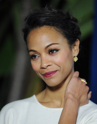Zoe Saldana pic #427850