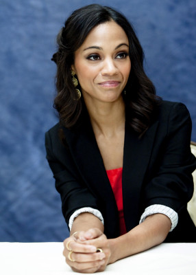 Zoe Saldana pic #377391