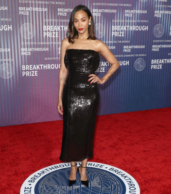 Zoe Saldana pic #1350770