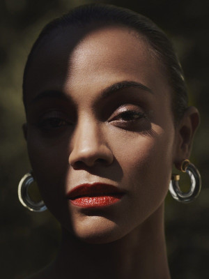Zoe Saldana pic #1027905