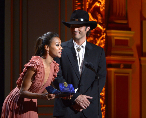 Zoe Saldana pic #740247