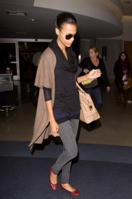 Zoe Saldana pic #404431