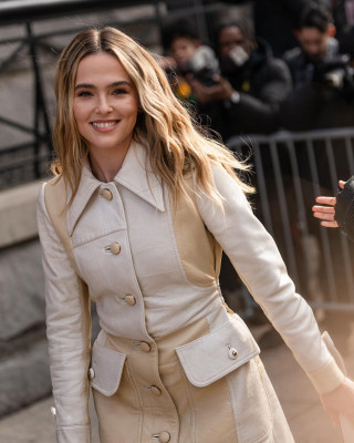 Zoey Deutch pic #1323752