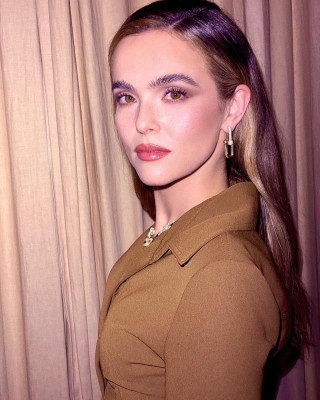 Zoey Deutch pic #1319026