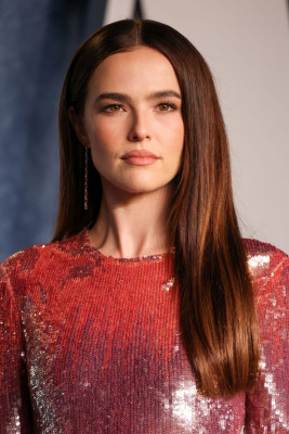 Zoey Deutch pic #1325122