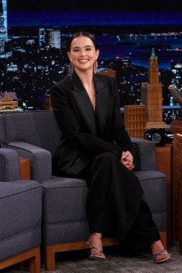 Zoey Deutch pic #1299988