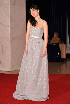 Zooey Deschanel pic #483219