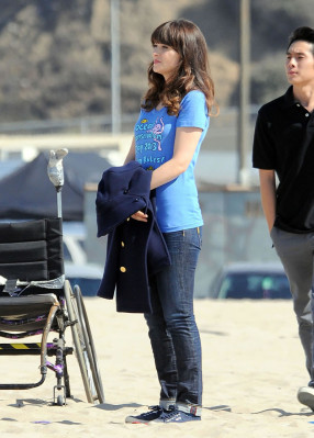 Zooey Deschanel pic #640084