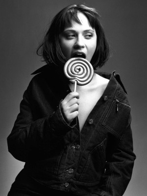 Zooey Deschanel pic #682222