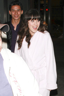 Zooey Deschanel pic #684809