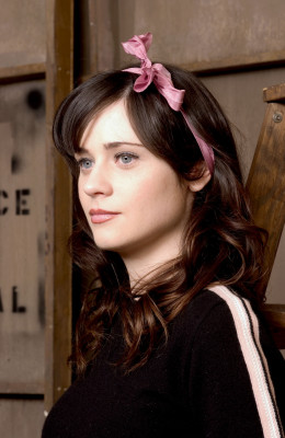 Zooey Deschanel pic #342358