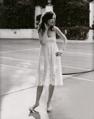 Zooey Deschanel pic #107779