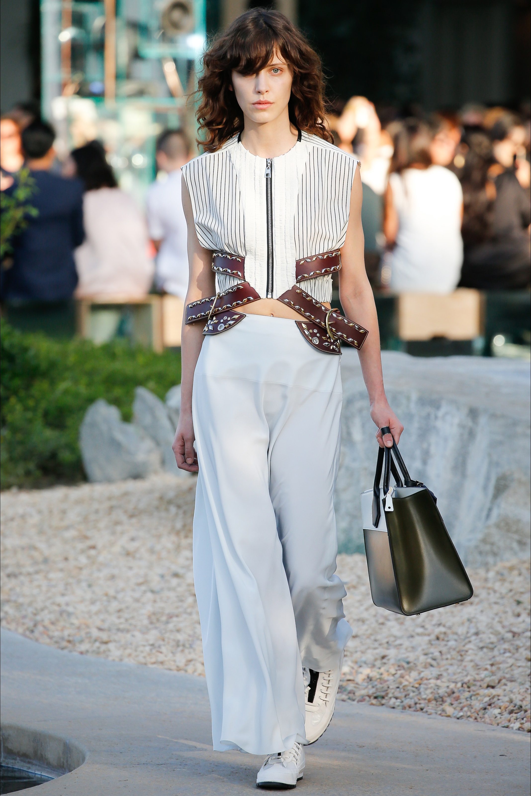 Photo from louis vuitton Pre Spring 2016 (Collection)
