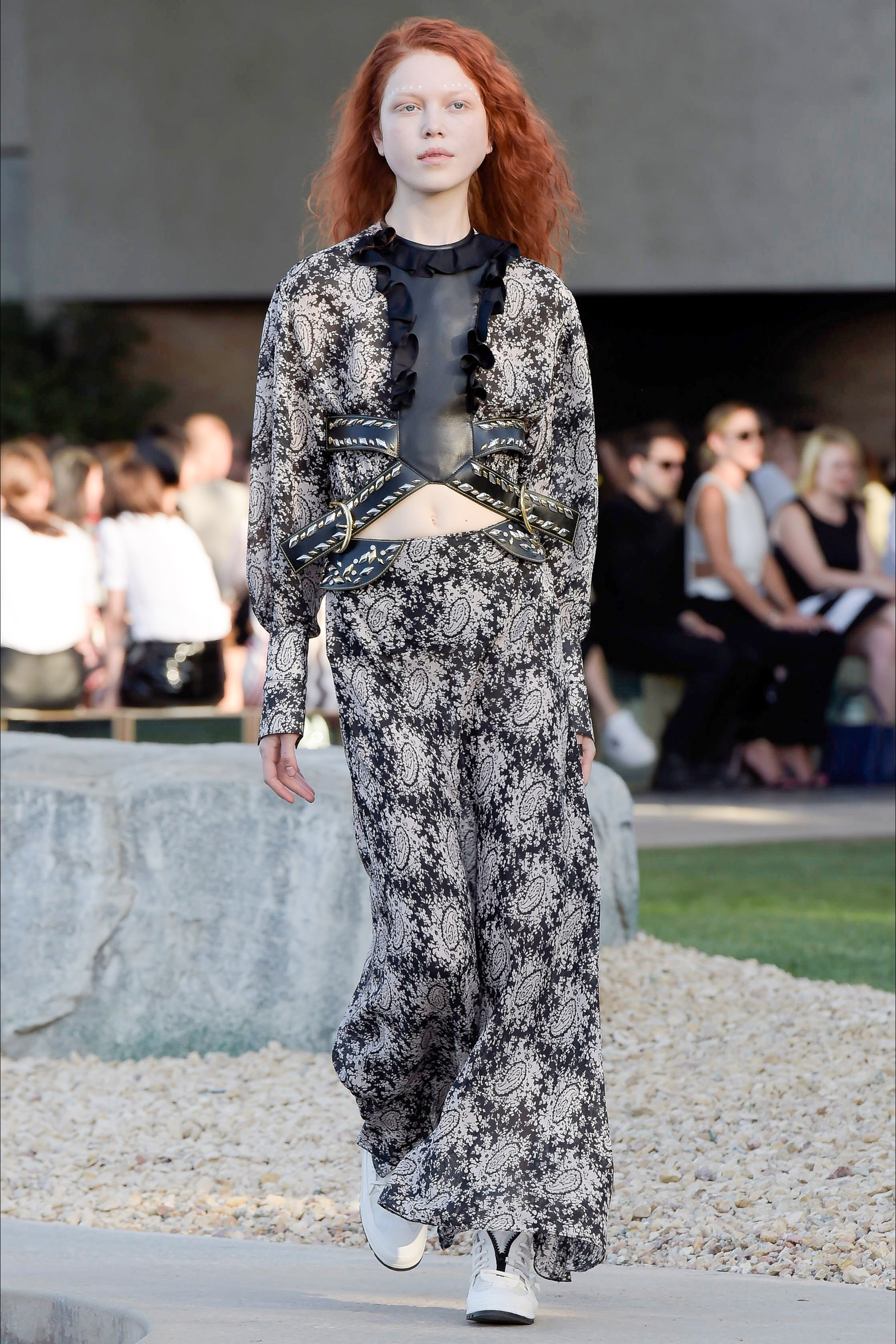 Photo from louis vuitton Pre Spring 2016 (Collection)