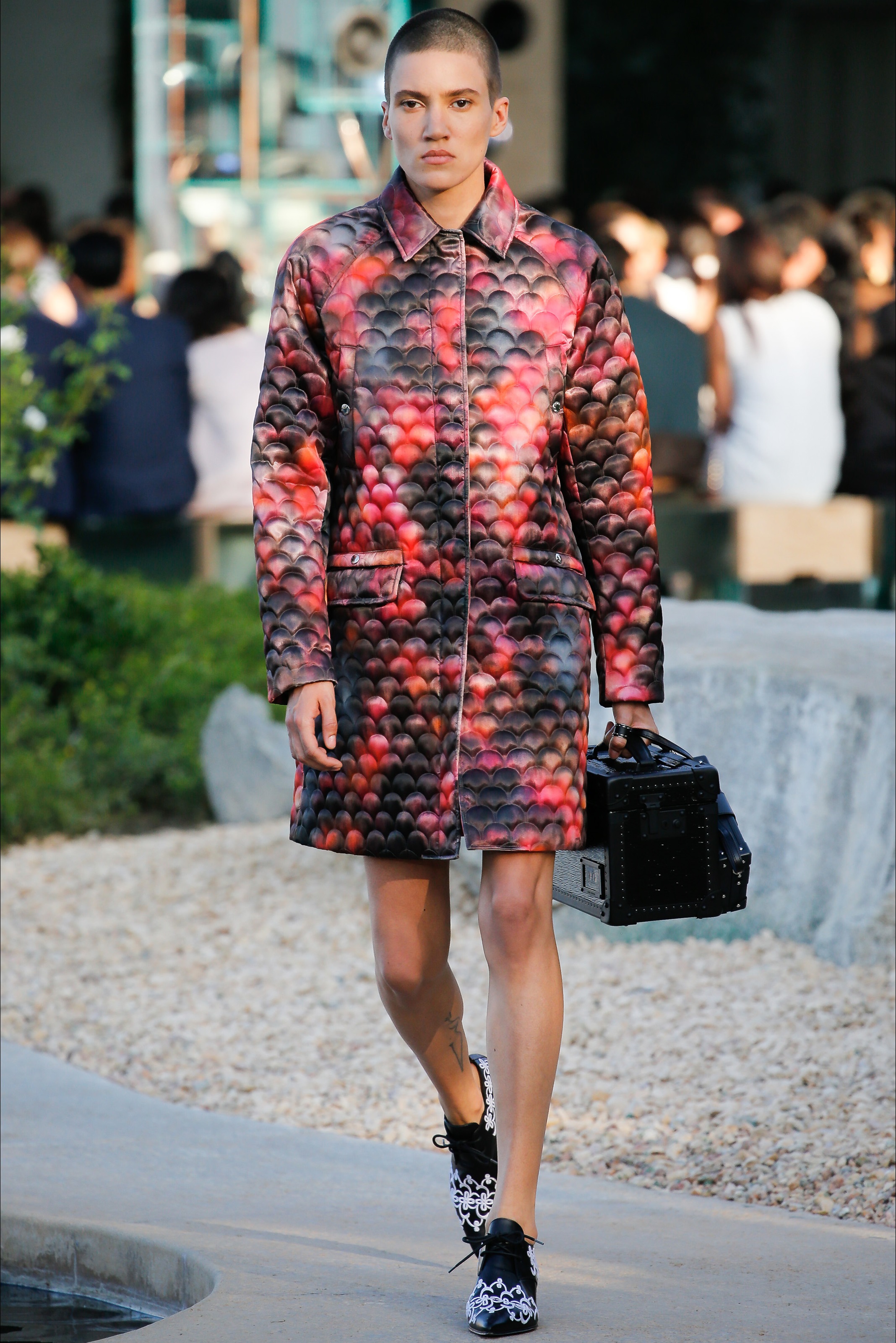 Photo from louis vuitton Pre Spring 2016 (Collection)