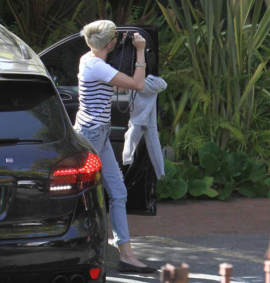 Photo from Miley Cyrus - Studio in Hollywood (2013)