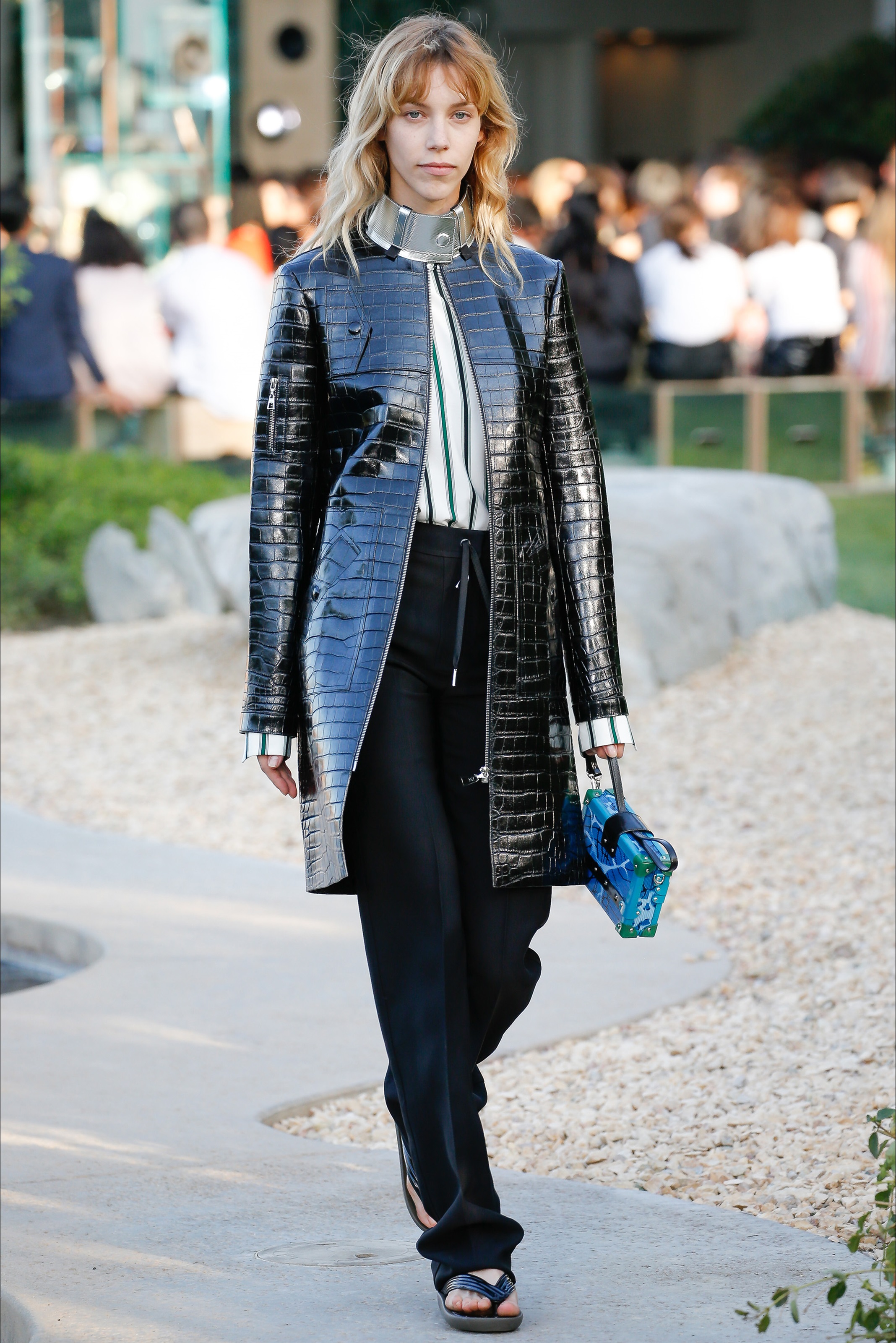 Photo from louis vuitton Pre Spring 2016 (Collection)