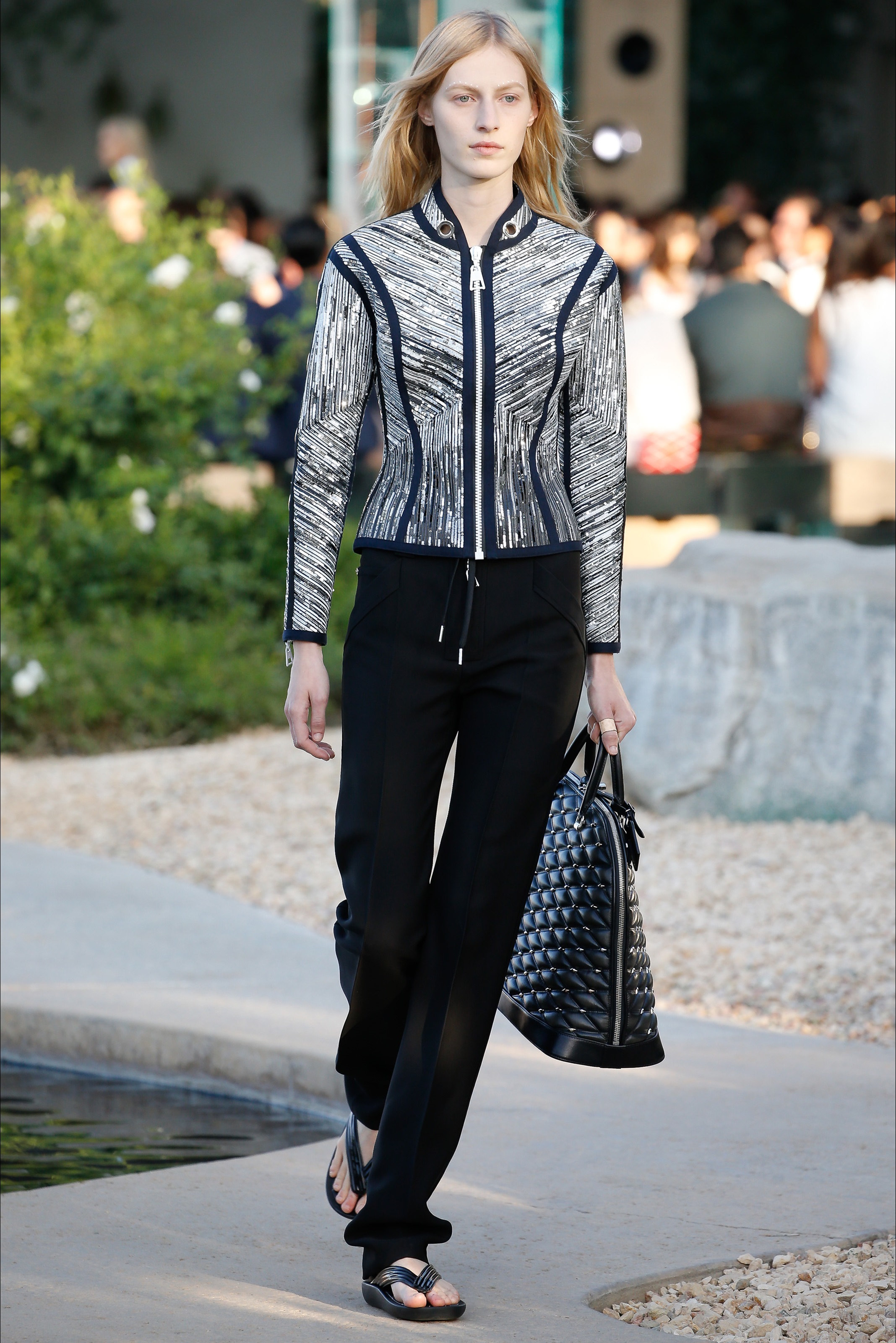 Photo from louis vuitton Pre Spring 2016 (Collection)