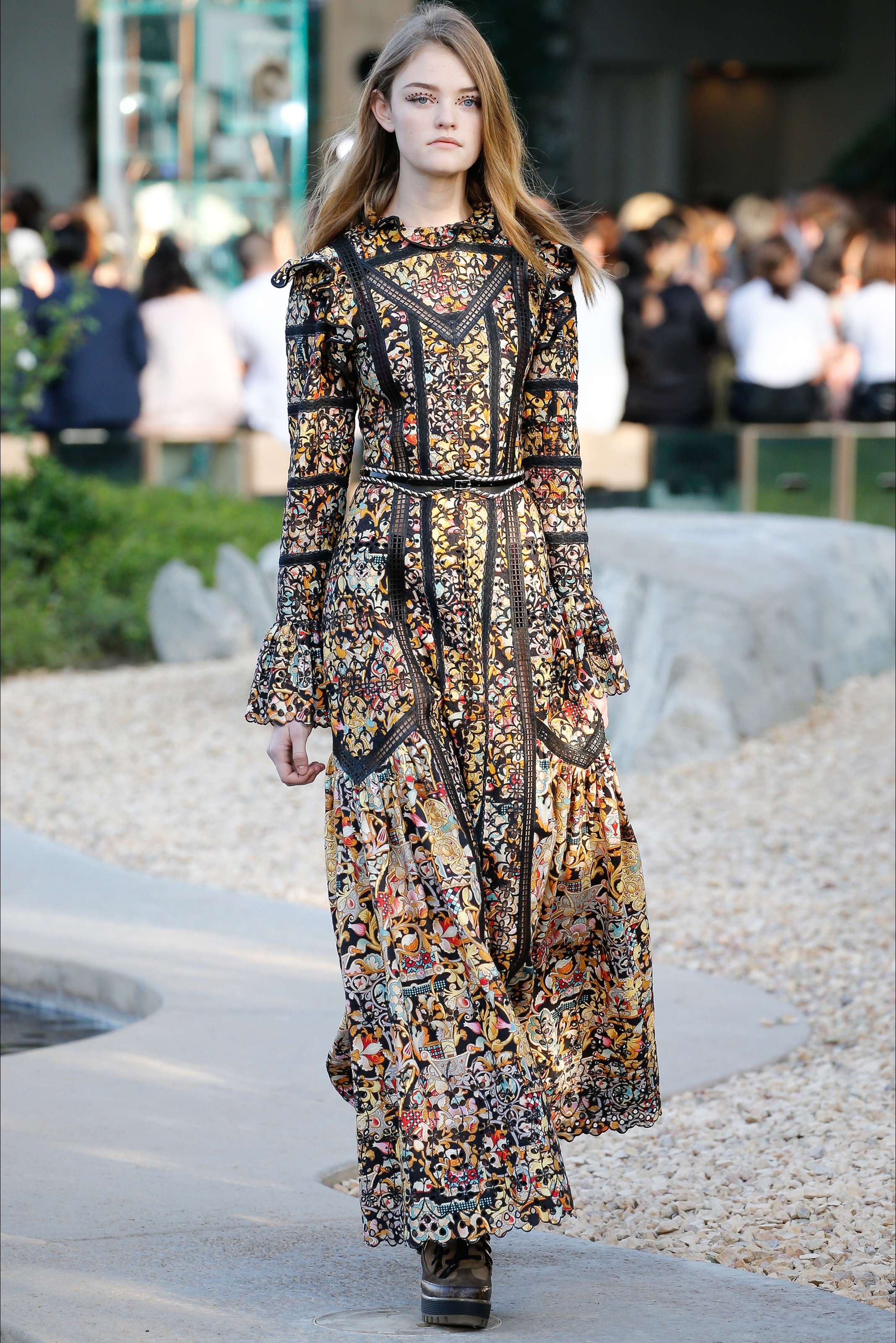 Photo from louis vuitton Pre Spring 2016 (Collection)