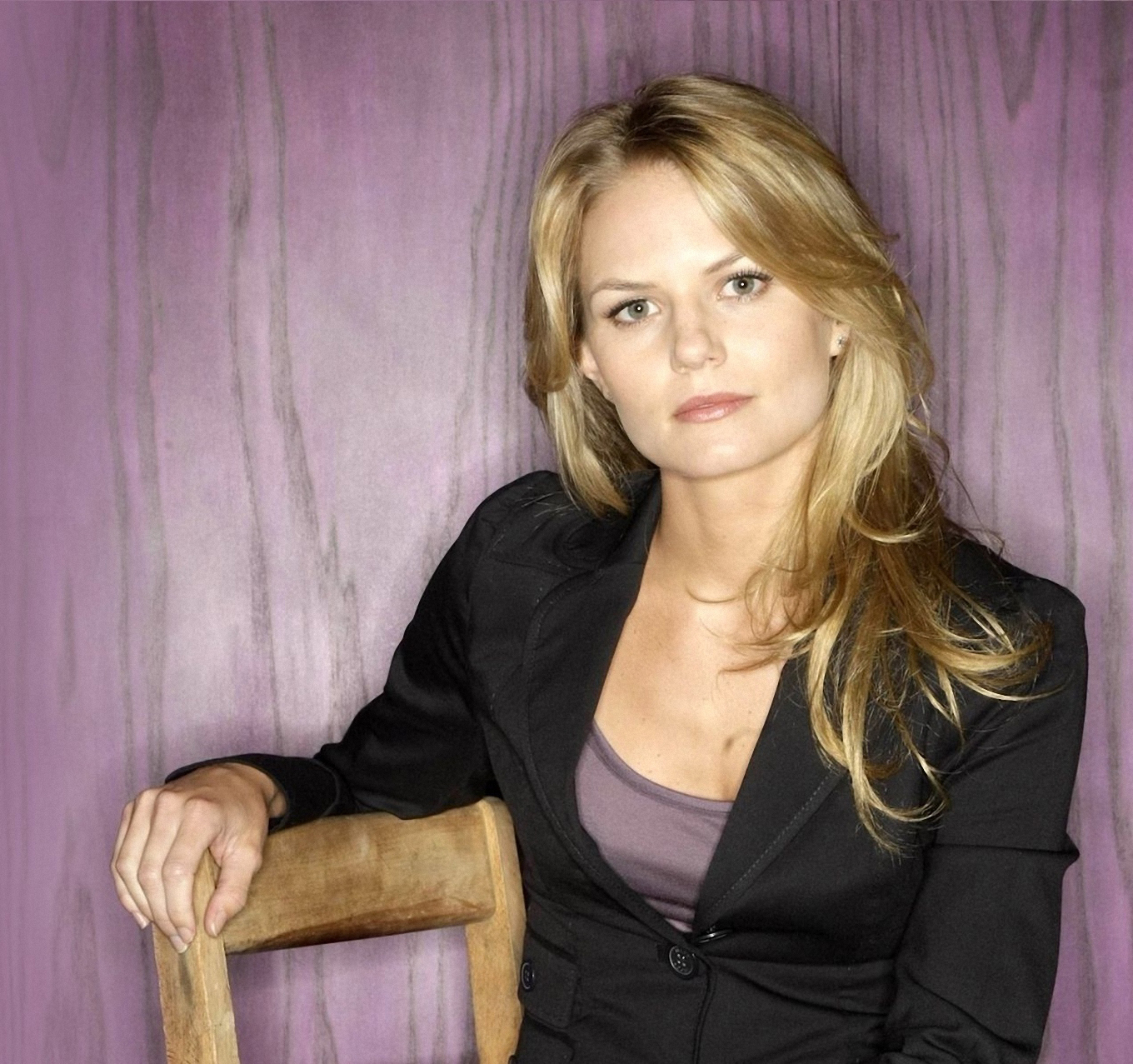 Photo from Jennifer Morrison looks stunning in suit