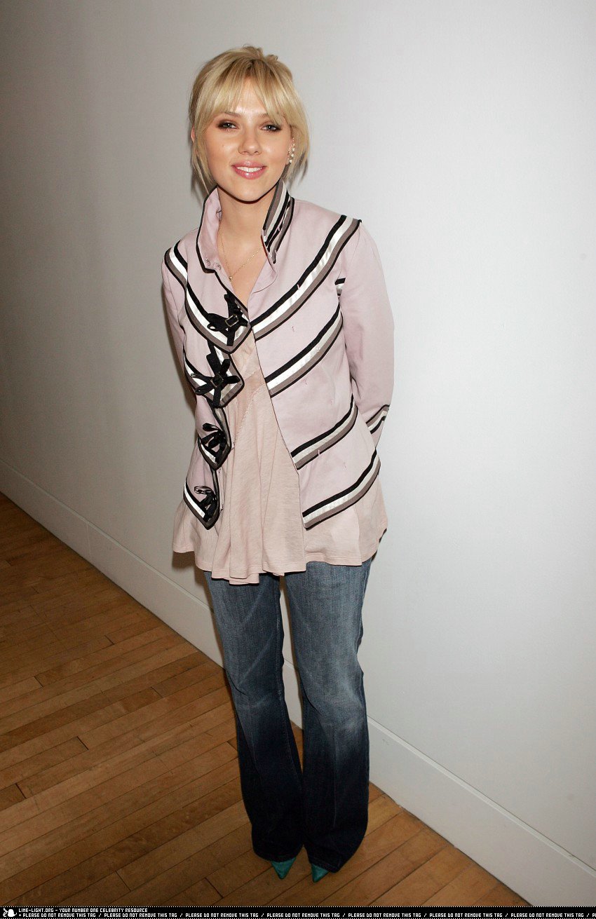 Photo from scarlett johansson