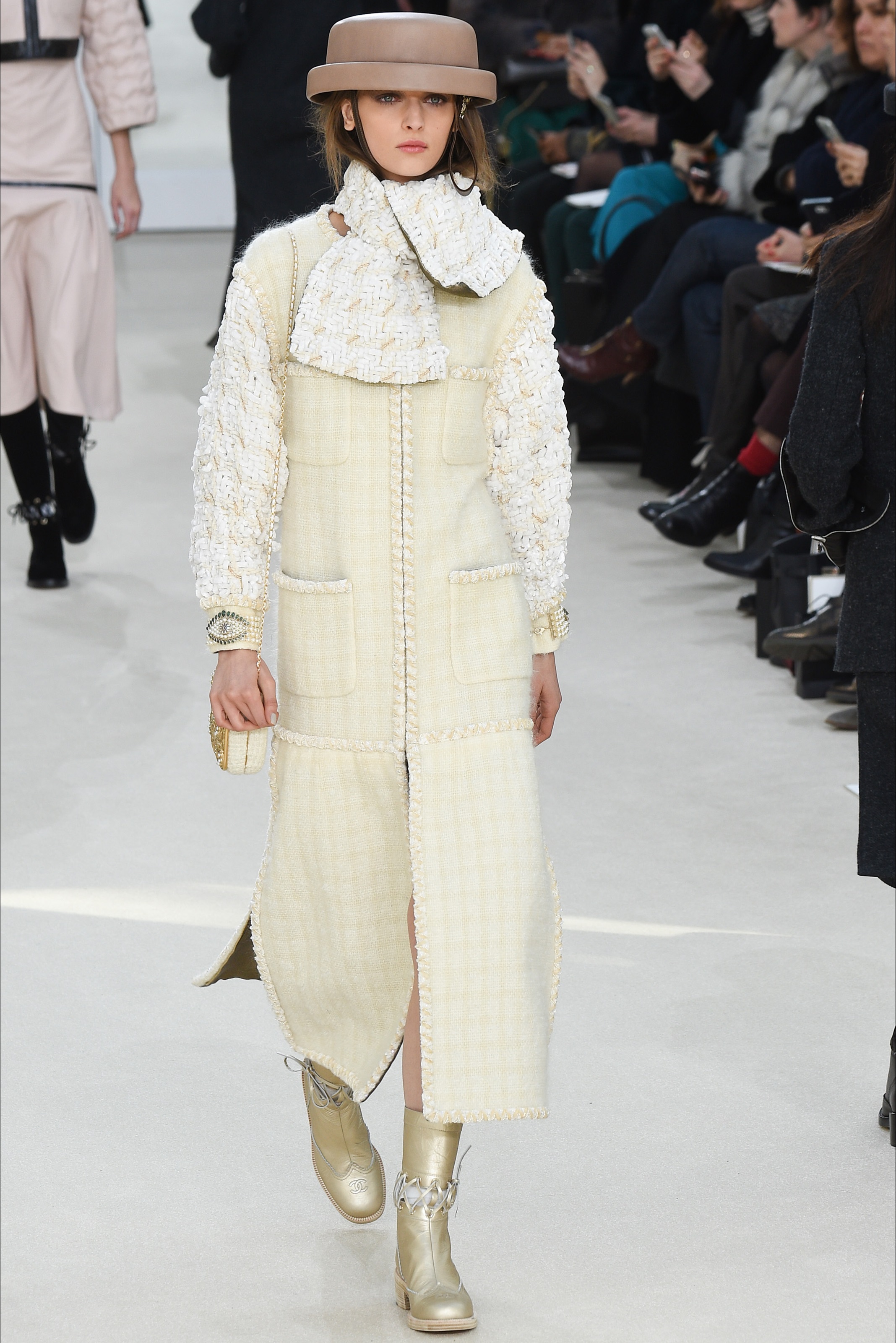 Photo from Chanel autumn and winter 2016-2017 Collection Part 2