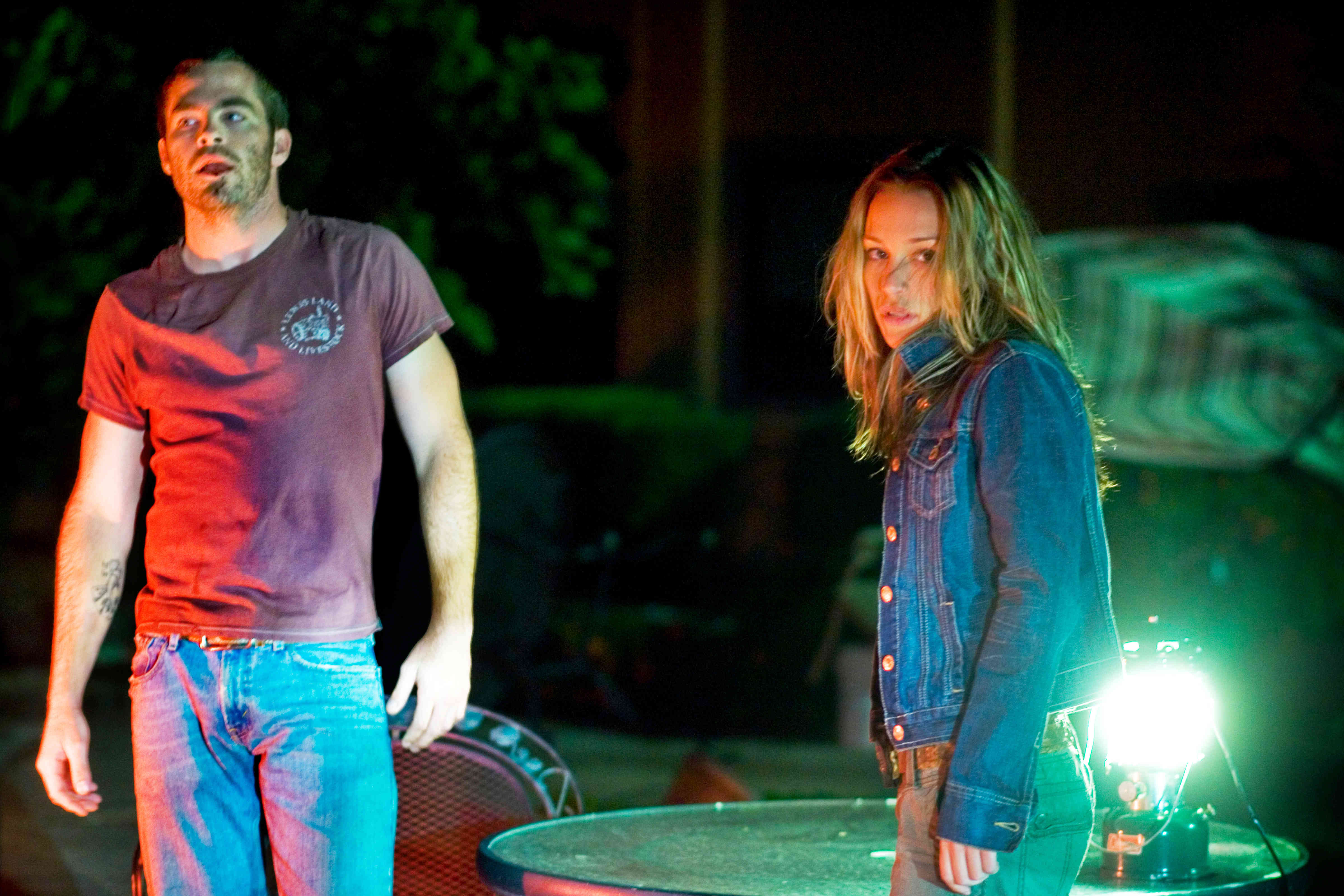 Photo from Piper Perabo Stars As Bobby In Paramount Vantage's Carriers (2009)