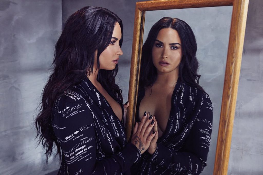 Photo from Demi Lovato – Social Media Pics